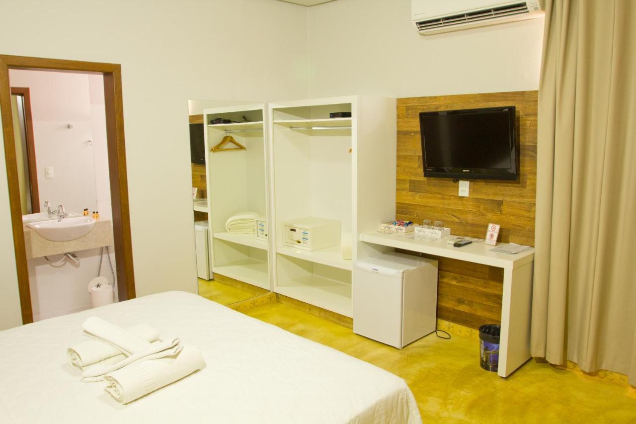 Pousada Parador da Figueira Lagoa da Prata Exterior foto